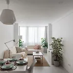 Light-filled, Fully Renovated Near Belem, By Timecooler شقة *