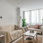Light-filled, Fully Renovated Near Belem, By Timecooler شقة *
