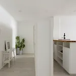 شقة Light-filled, Fully Renovated Near Belem, By Timecooler *