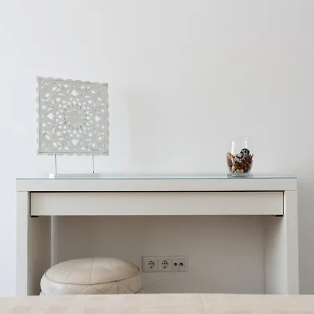 شقة Light-filled, Fully Renovated Near Belem, By Timecooler