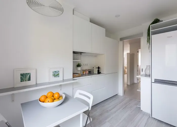 Light-filled, Fully Renovated Near Belem, By Timecooler 公寓 *