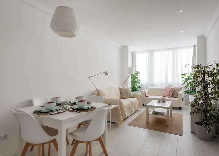 Light-filled, Fully Renovated Near Belem, By Timecooler 公寓