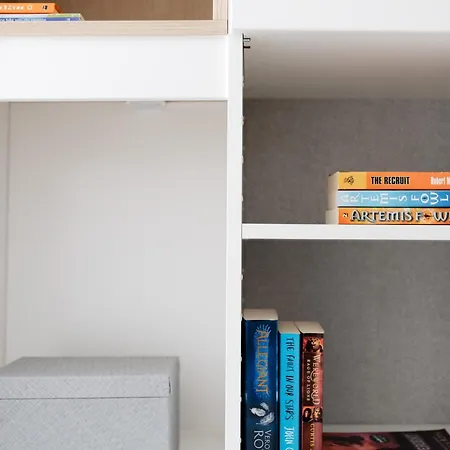 Light-filled, Fully Renovated Near Belém, By Timecooler