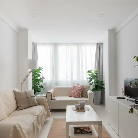 Light-filled, Fully Renovated Near Belem, By Timecooler * Lizbona