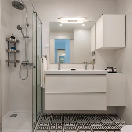 דירה Light-filled, Fully Renovated Near Belem, By Timecooler