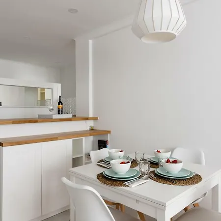 דירה Light-filled, Fully Renovated Near Belem, By Timecooler ליסבון