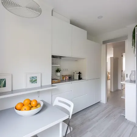Light-filled, Fully Renovated Near Belem, By Timecooler דירה *